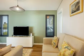 Apartment 'Referta Apartamento T1' with Sea View, Private Terrace and Wi-Fi - Image 2