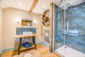 16th century converted mill in the Cotswolds with a hot tub -Little Barford Mill - Image 5
