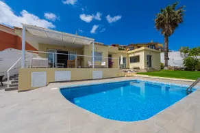 Top Luxury Villa to the Ocean - Image 2