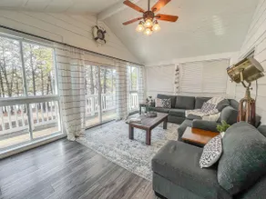 Hot tub, fire pit, lakefront, dock, pet friendly - Image 4