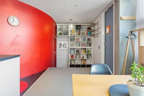Chic 1-Bed Apartment in the Heart of Newtown - Image 3