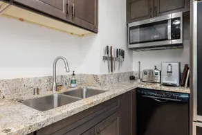 644 A Renovated Condo at a World-Renowned Resort - Free Wifi and Parking - Image 5