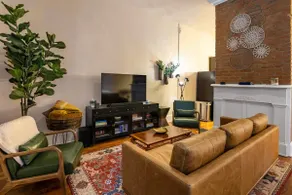 Walk to Downtown, Bars, Stadiums - Perfect for 4! - Image 2