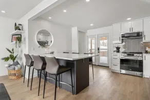 Yellow Door 2BDR Home in Bowness - Image 3