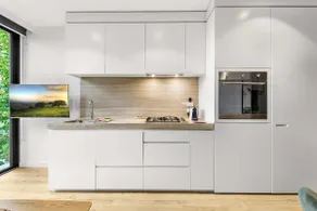 Contemporary 1-Bed in the Heart of St Kilda - Image 4