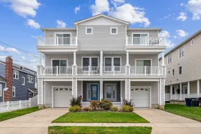 Sunny Brigantine Townhome: Walk to Beach - Image 3