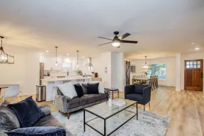 Stunning Modern Dream Home w Pool, Grill, Foosball - Image 3