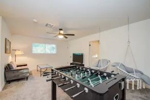 Stunning Modern Dream Home w Pool, Grill, Foosball - Image 5