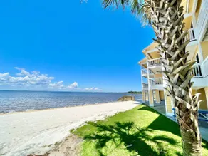 Key to Paradise: Waterfront Home & 2 Kayaks! - Image 2