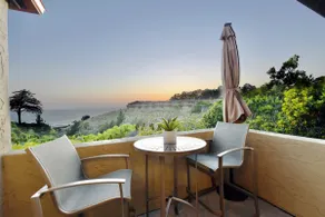 Royal Villa - Ocean View - Heated 80° Pool - SEASCAPE'S BEST 1 BEDROOM - 3 BEDS - End Unit - Image 4