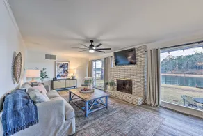 Waterfront Home w/ Dock < 3 Mi to Oaklawn Racing! - Image 3