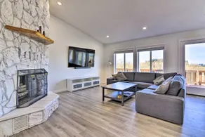Fully Remodeled Hillsboro Home w/ Home Theater! - Image 5