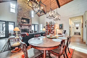 On 22 Acres! Mtn-View Cullowhee Craftsman Retreat - Image 3