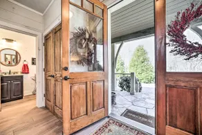 On 22 Acres! Mtn-View Cullowhee Craftsman Retreat - Image 4