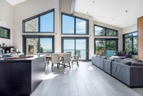 Bayview Oasis: Luxe Lakeside Escape w/ Pickleball - Image 2