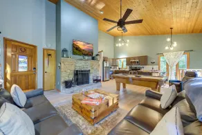 Hot Tub & Pet-Friendly! Gatlinburg Resort Cabin - Image 3