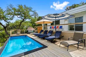 Updated Texas Tiny Home Rental on Lake Travis - Image 3