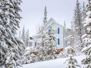 The Alpine | Sleeps 10 | Perfect for Large Groups! - Image 2