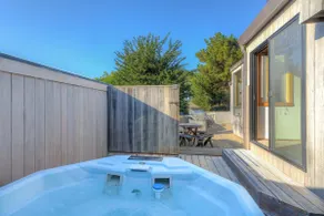 Albatross House | Ocean View | Hot Tub | Sleeps 6 - Image 2