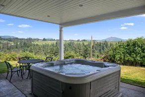 Exquisite Country Chateau, Pet Friendly & Hot Tub - Image 4