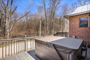 40 Acres | Hot Tub, Trails & Game Room - Image 4