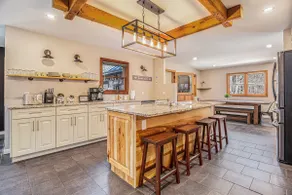 40 Acres | Hot Tub, Trails & Game Room - Image 2