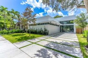 Lux Villa with Pool, Wynwood House by RoveTravel - Image 4