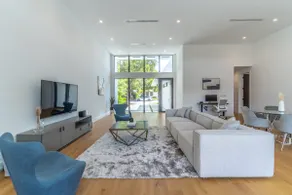 Lux Villa with Pool, Wynwood House by RoveTravel - Image 2