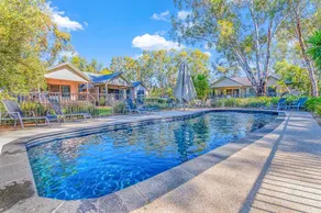 Luxury Waterfront Retreat on Murray River - Image 2