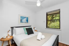22 Heavenly Highgate 2 Bedrm & Parking-Walk to HBF - Image 2