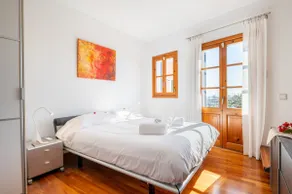 MOLI 37 HOUSE - PORT VIEW TERRACE - Image 4