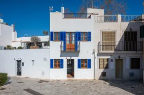 MOLI 37 HOUSE - PORT VIEW TERRACE - Image 3