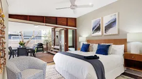 Luxury absolute beachfront home - Image 5