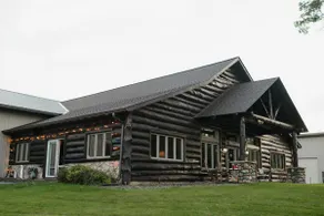 Up North Lodge Gathering Place - Image 2