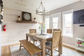 Coastal Home w/ EV Charger & BBQ near The Village - Image 2