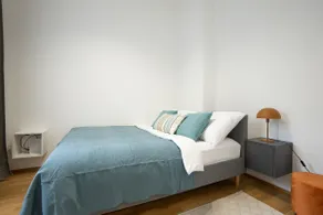 Bright apartment in the third district with a terrace - Image 2