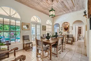 Villa Gardenia - Peaceful Garden Oasis with Open Floor Plan - Image 5