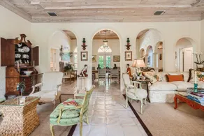 Villa Gardenia - Peaceful Garden Oasis with Open Floor Plan - Image 2