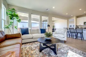 Washington Home w/ Mtn Views, Near Hiking! - Image 4