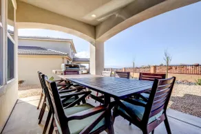 Washington Home w/ Mtn Views, Near Hiking! - Image 3