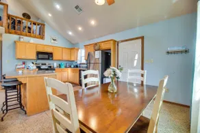 Incredible Log Home: 1 Mile From Lake Tenkiller - Image 3