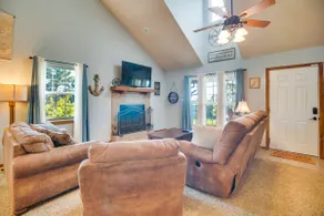 Incredible Log Home: 1 Mile From Lake Tenkiller - Image 4