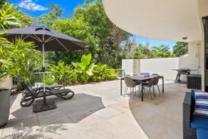 Beach Access 2 Bedroom Apartment - Image 2
