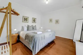 Hope St Cottage - Elegant & Cosy, Sleeps 6 - Image 4