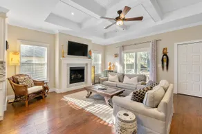 Fullerwood Delight- Mins to Beach and Downtown - Image 2
