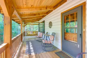 Charming Lake Sinclair Cabin Fire Pit Dock - Image 2