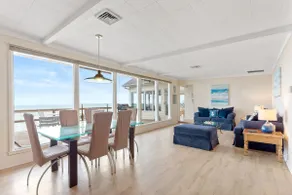 Lakefront Home - Sunroom, Deck, Grill & Lake View - Image 2