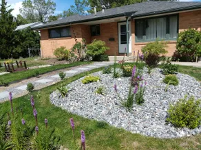 Work-Travel-Ready! Easy access, midtown, private. - Image 3