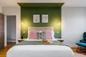 Homely Penthouse w/ Balcony, Free Parking & Wi-Fi - Image 3