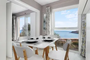 Freshwater Bay - Sea View Apartment - Image 4